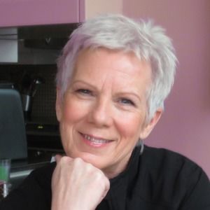 Meet your Posher, Val